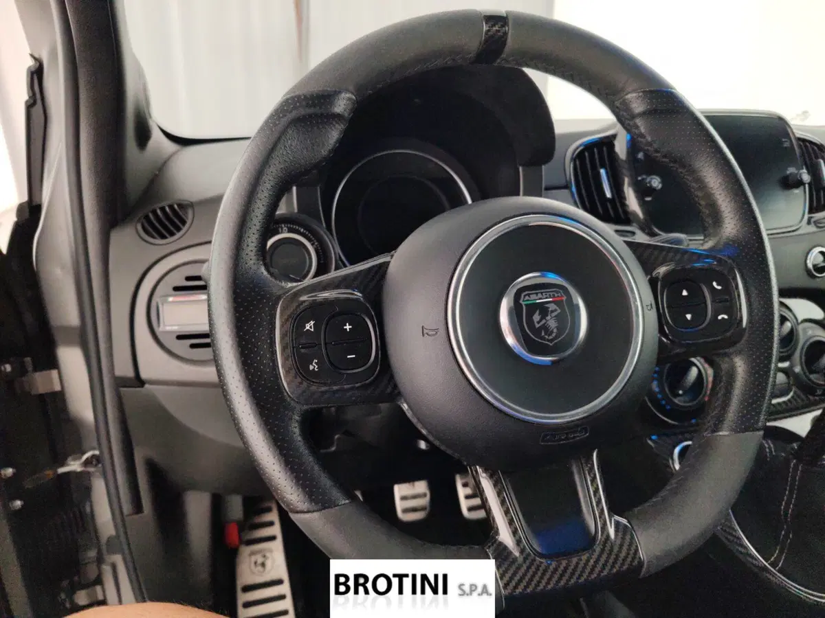 Abarth 500 usata a Massa-Carrara (16)