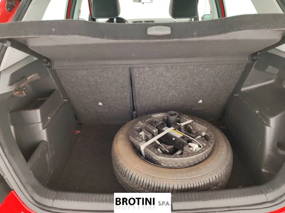 Skoda Fabia usata a Massa-Carrara (16)