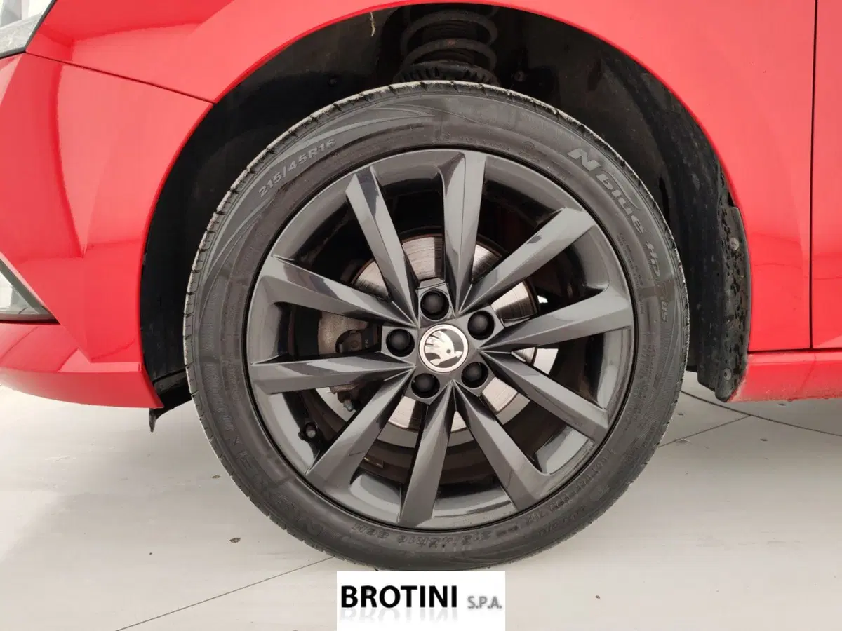 Skoda Fabia usata a Massa-Carrara (6)