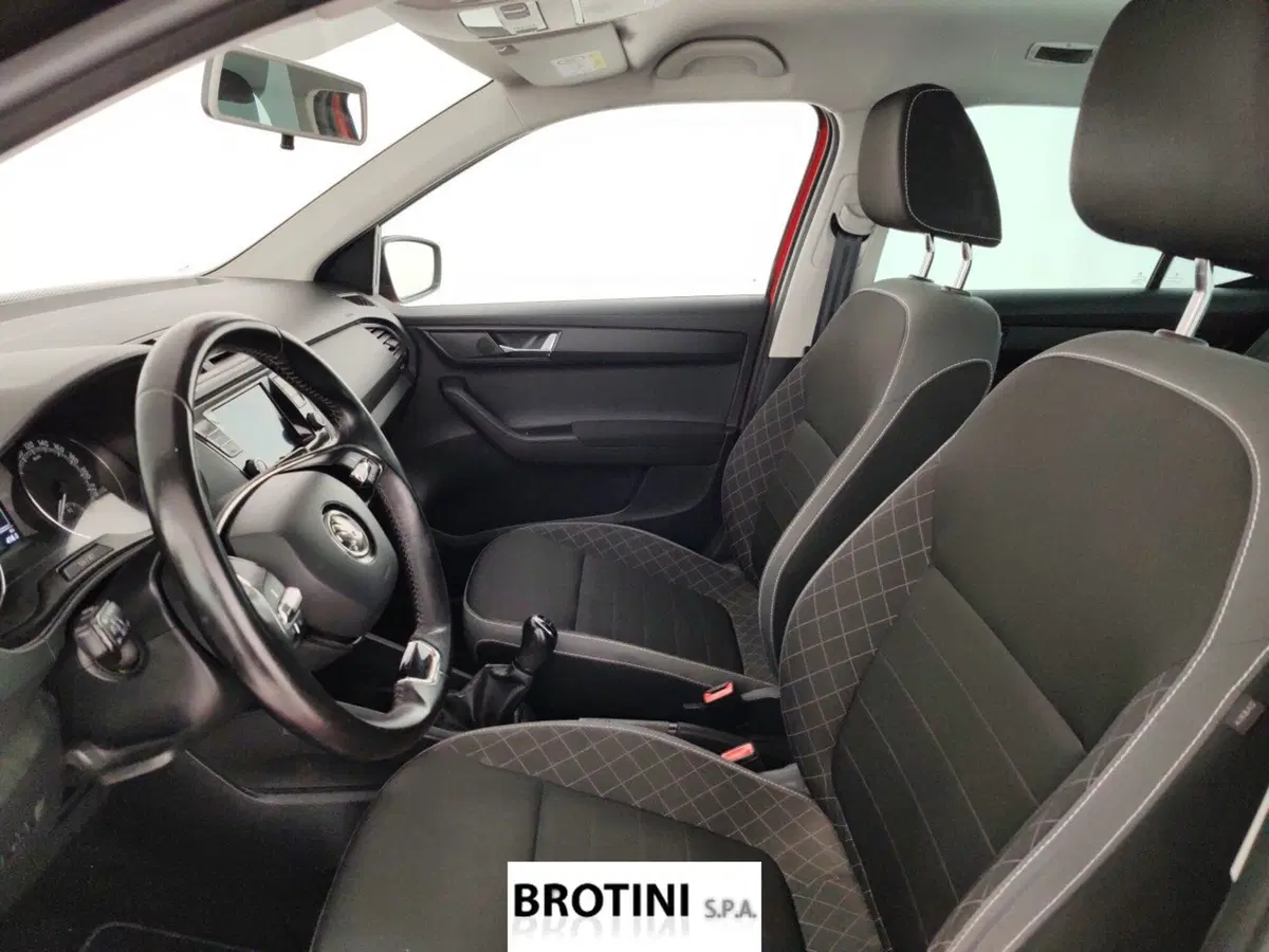 Skoda Fabia usata a Massa-Carrara (7)
