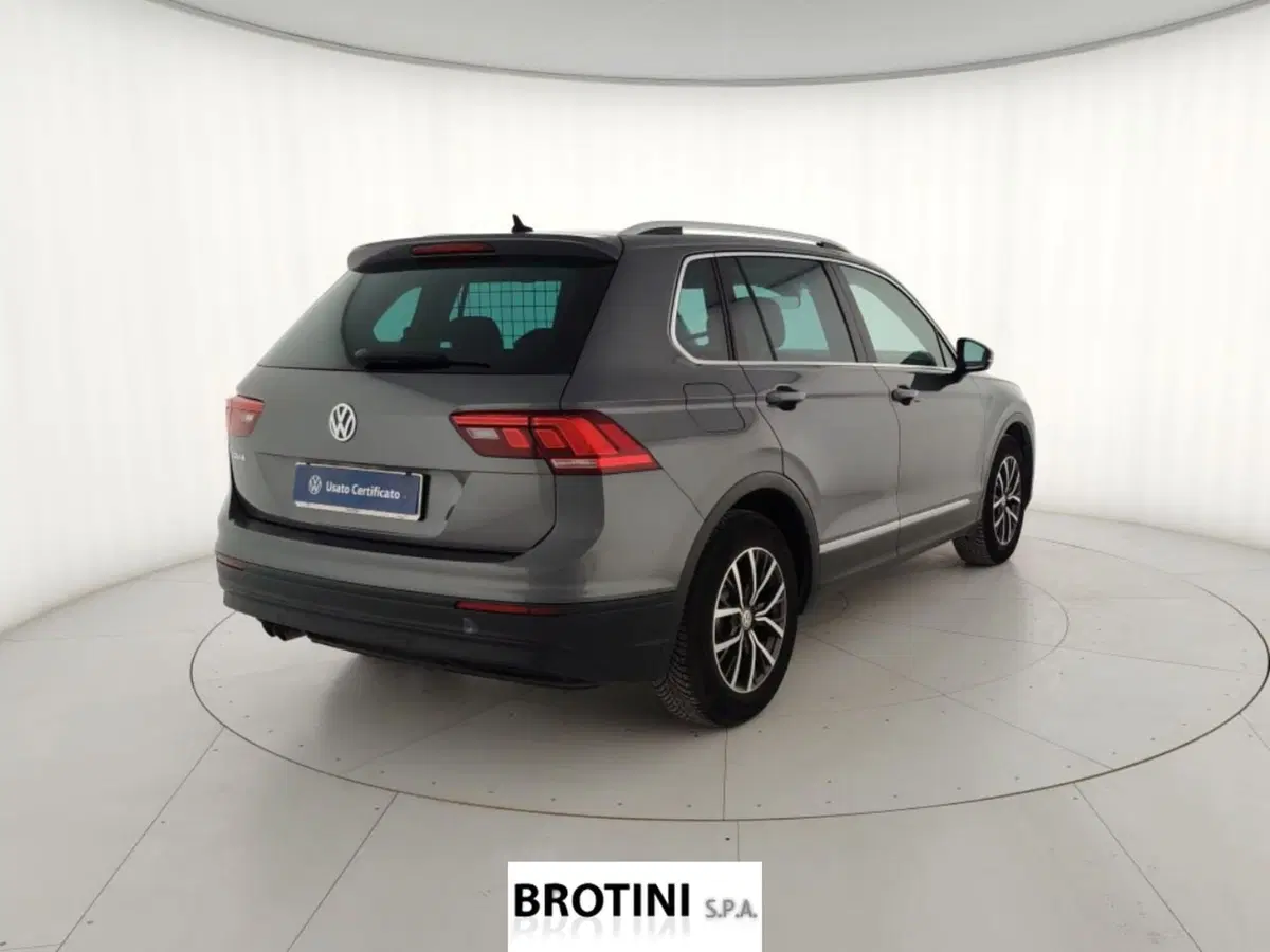 Volkswagen Tiguan usata a Massa-Carrara (3)