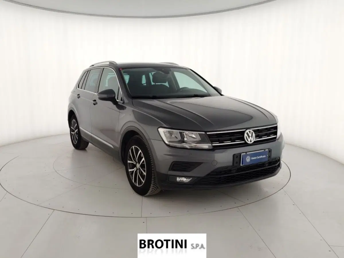 Volkswagen Tiguan usata a Massa-Carrara (4)