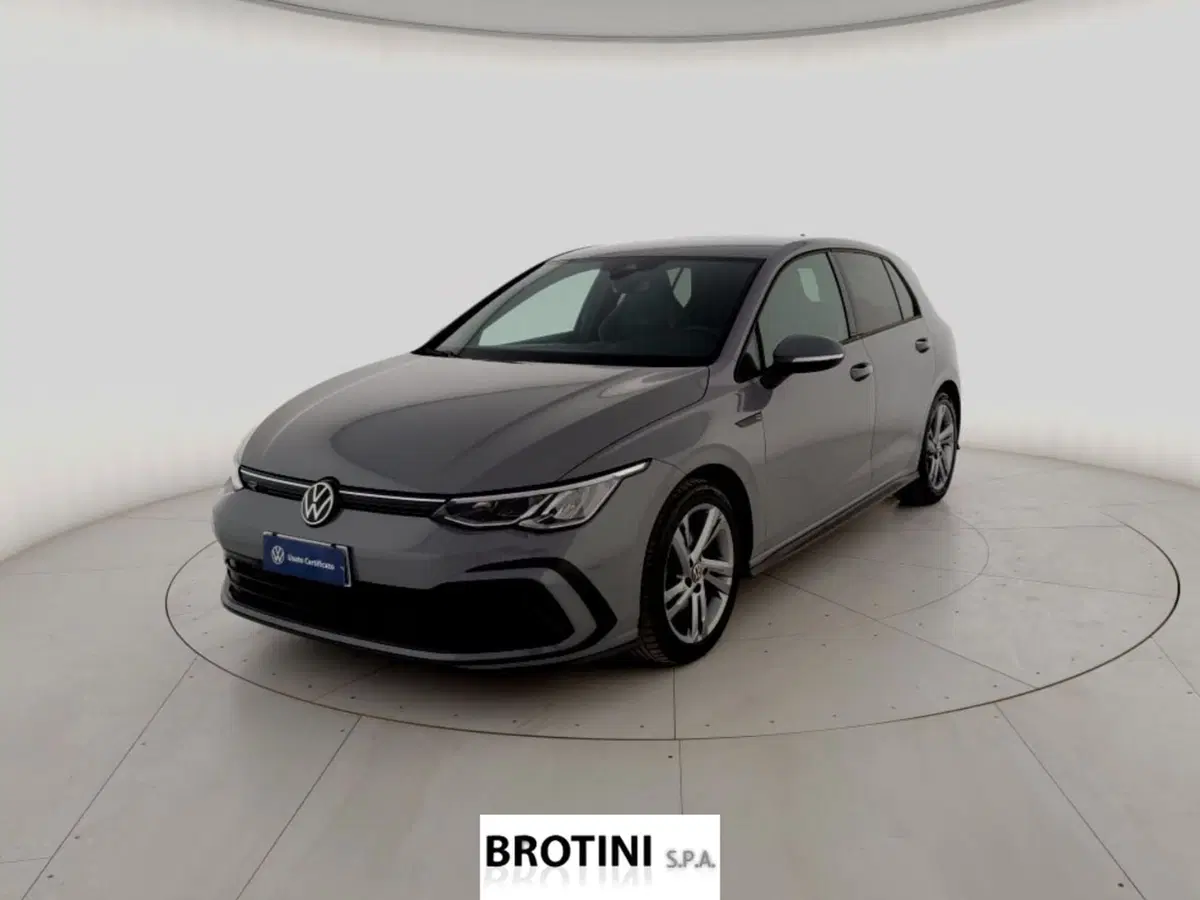 Volkswagen Golf usata a Massa-Carrara