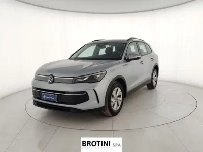 Volkswagen Tiguan Allspace 2.0 TDI SCR DSG 4MOTION Life del 2025 usata a Massa