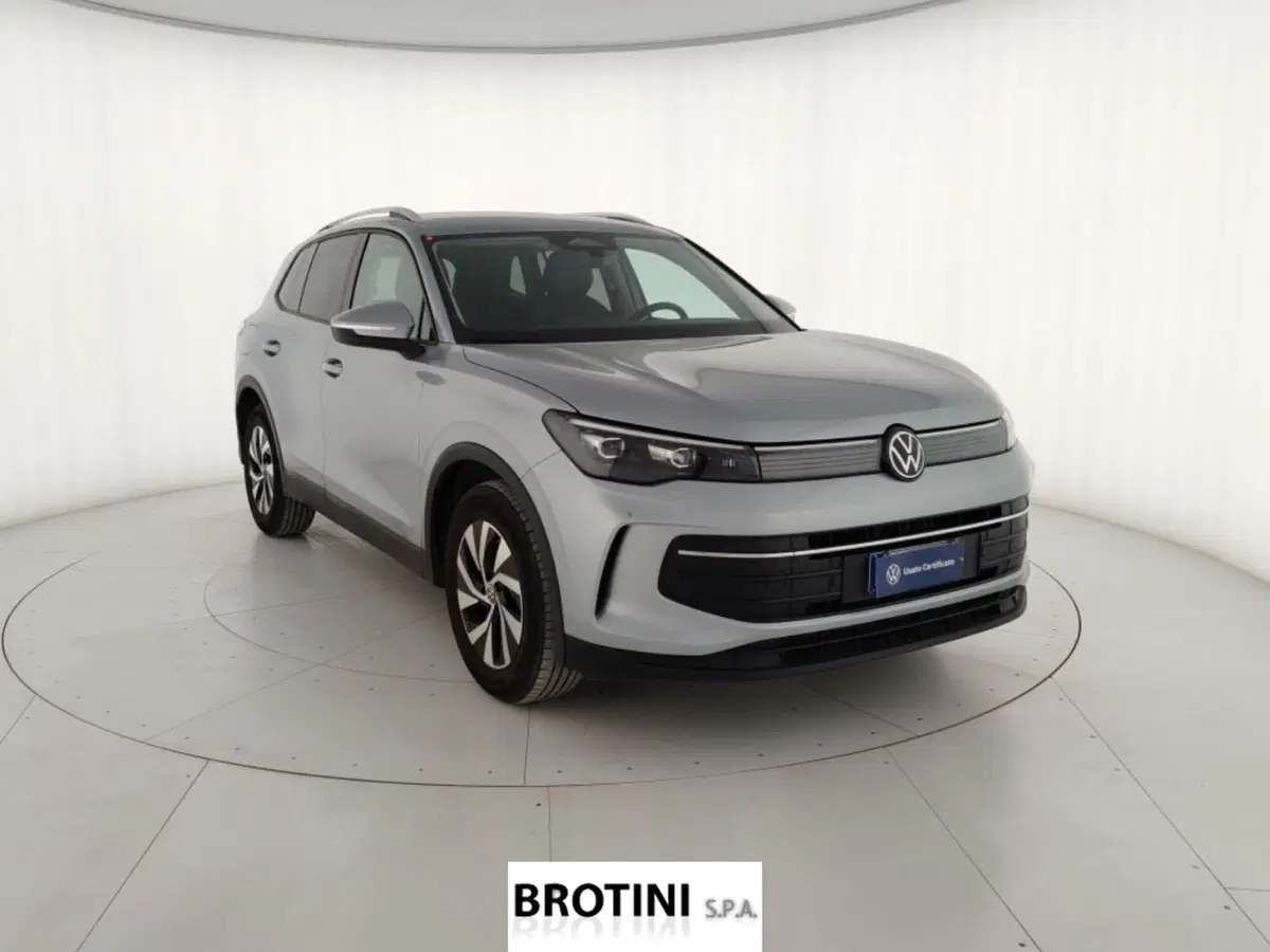 Volkswagen Tiguan usata a Massa-Carrara (4)