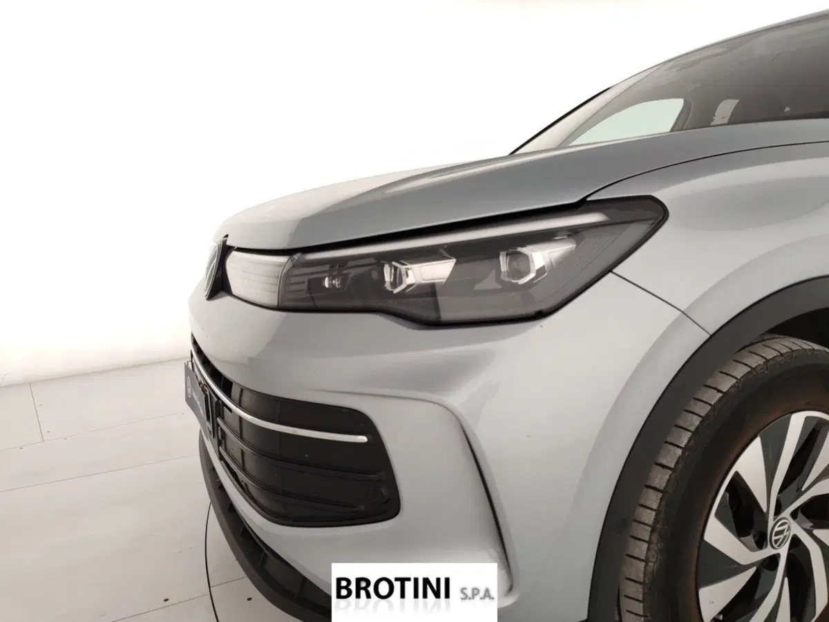 Volkswagen Tiguan usata a Massa-Carrara (5)