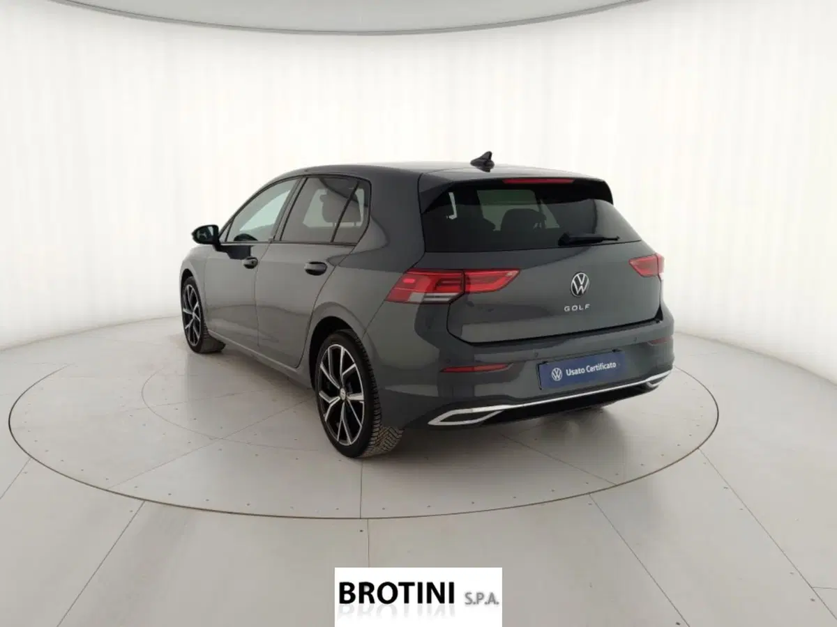 Volkswagen Golf usata a Massa-Carrara (2)