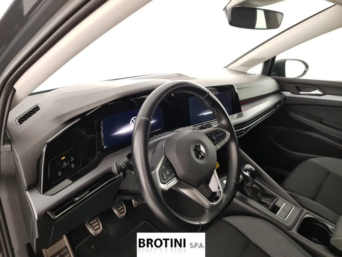 Volkswagen Golf usata a Massa-Carrara (7)