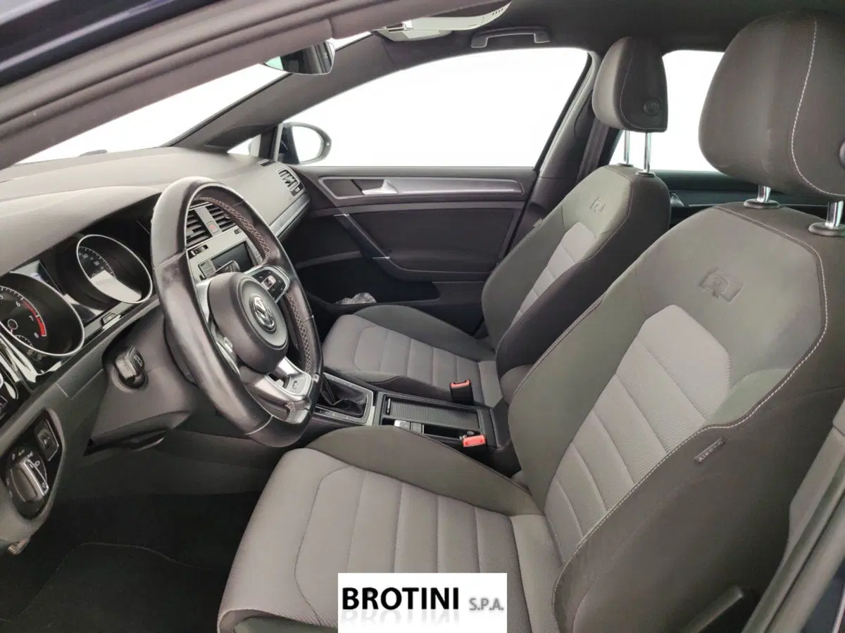 Volkswagen Golf usata a Massa-Carrara (7)