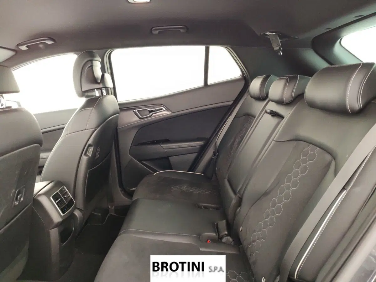 Kia Sportage usata a Massa-Carrara (11)
