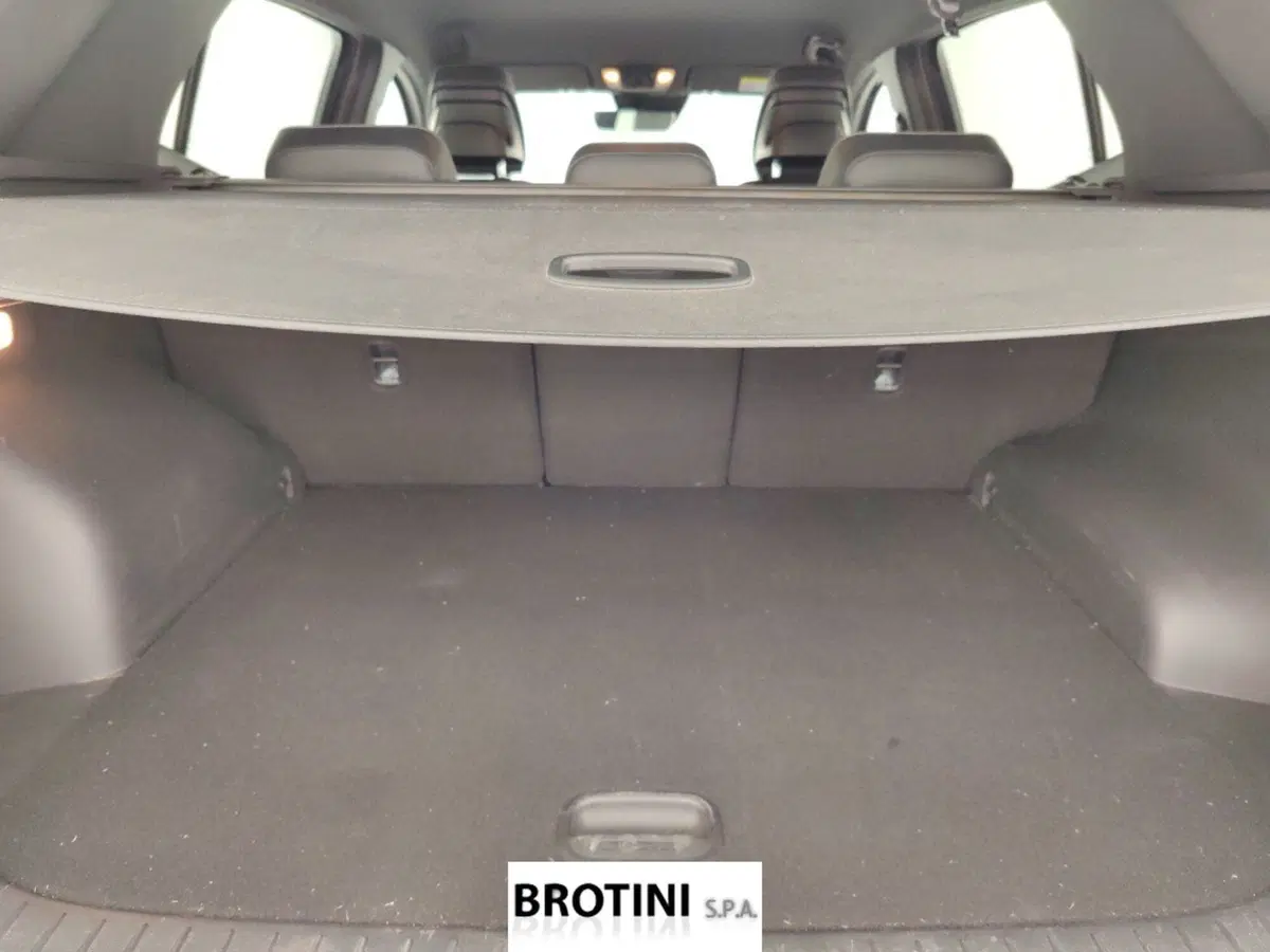 Kia Sportage usata a Massa-Carrara (17)