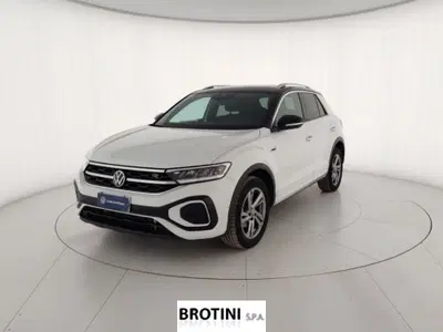 Volkswagen T-Roc 1.5 tsi R-Line del 2023 usata a Massa