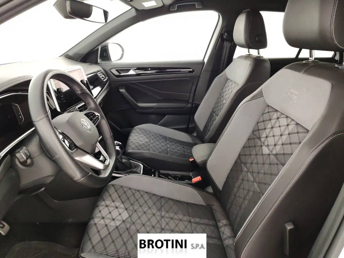 Volkswagen T-Roc usata a Massa-Carrara (7)