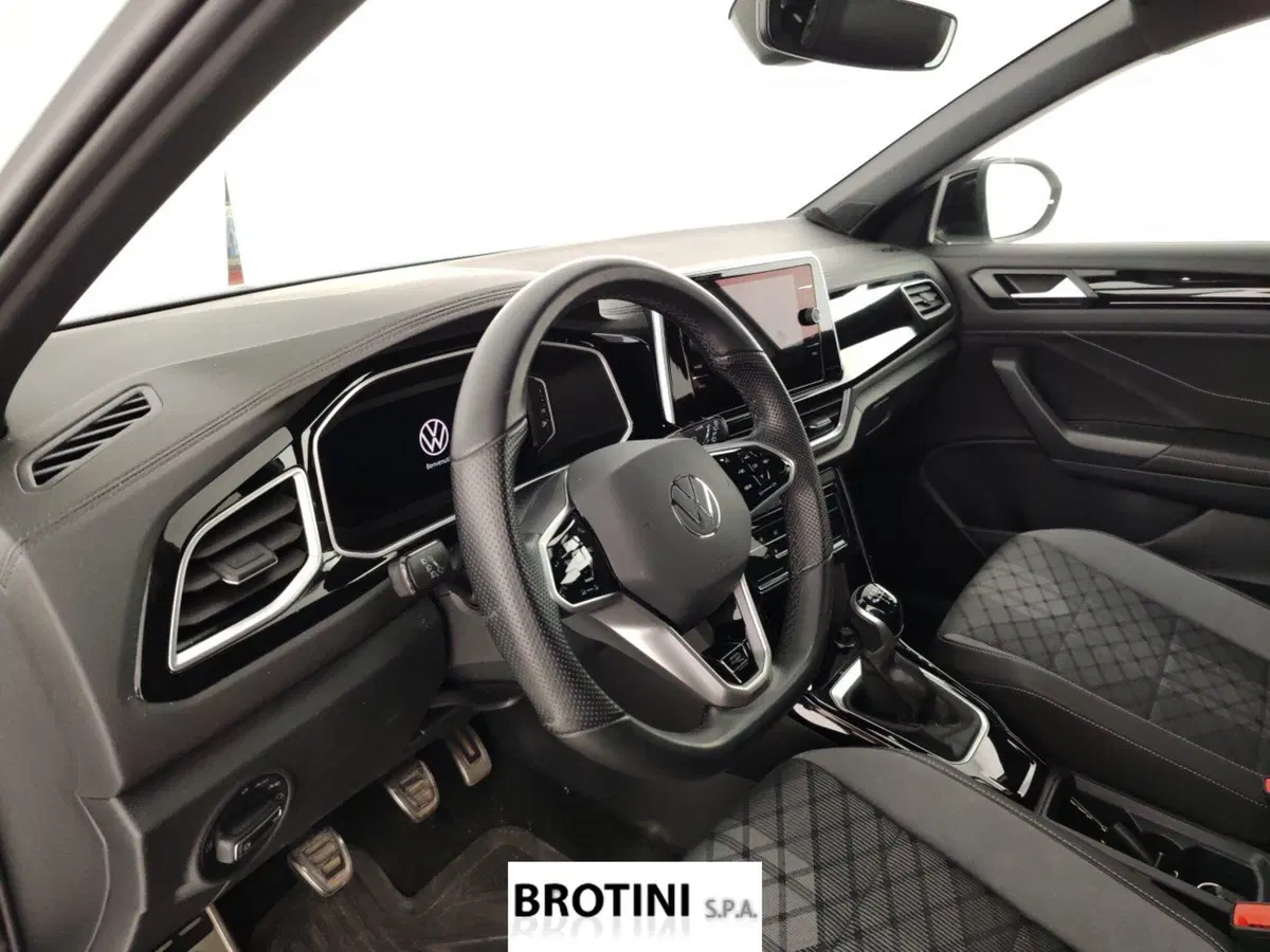 Volkswagen T-Roc usata a Massa-Carrara (8)