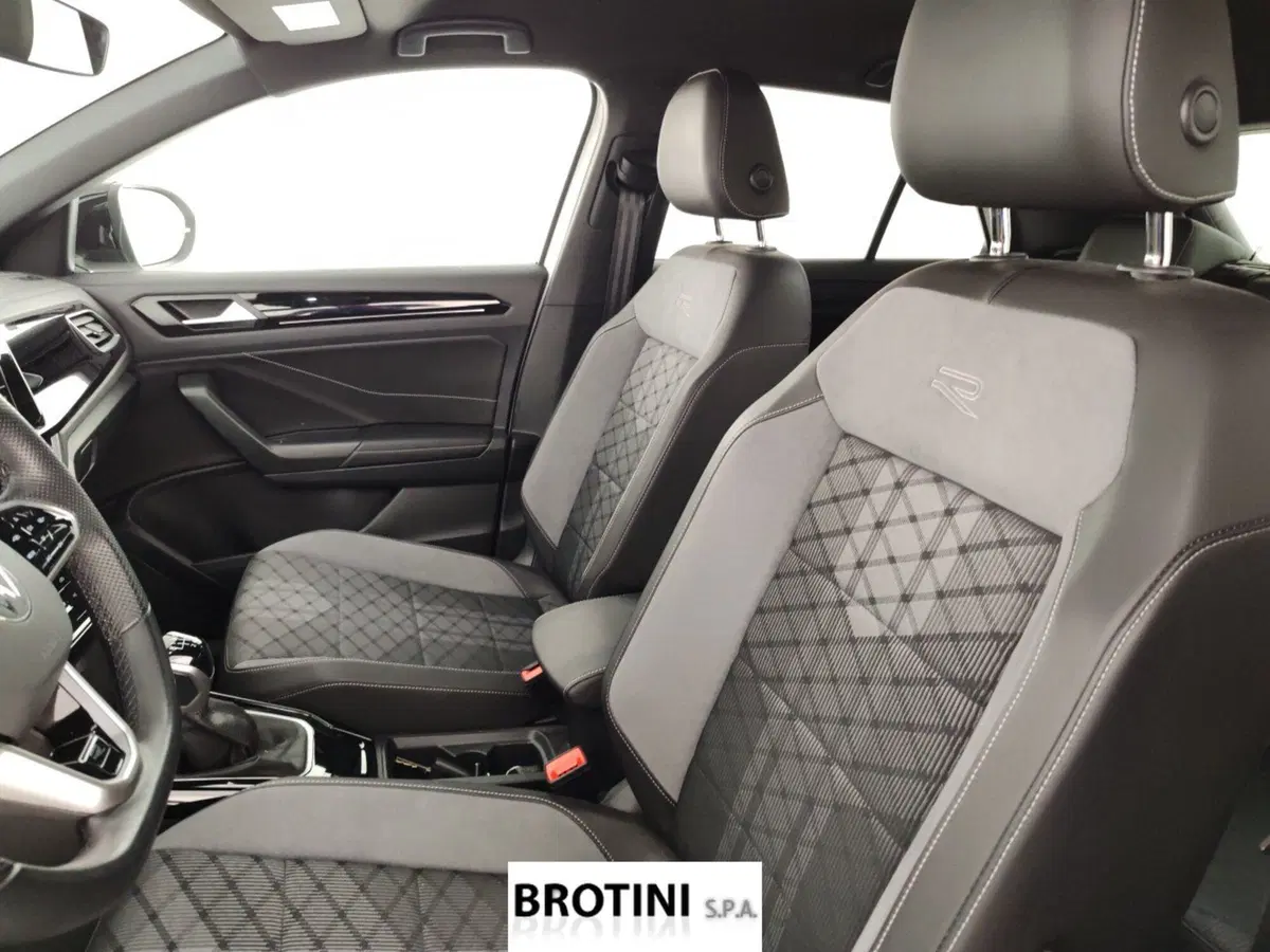 Volkswagen T-Roc usata a Massa-Carrara (9)