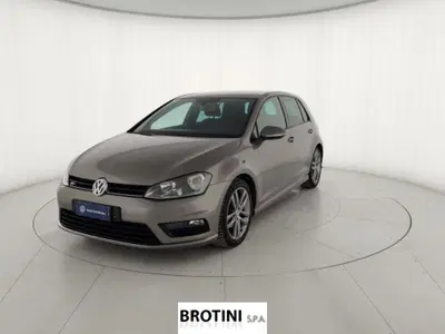 Volkswagen Golf 1.4 TSI 125 CV 5p. Sport BlueMotion Technology del 2016 usata a Massa