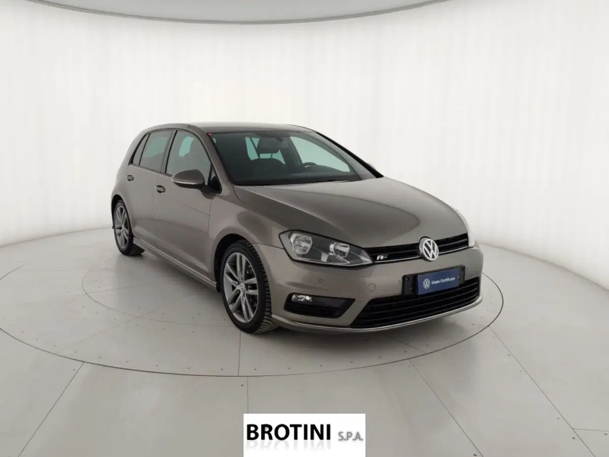 Volkswagen Golf usata a Massa-Carrara (4)