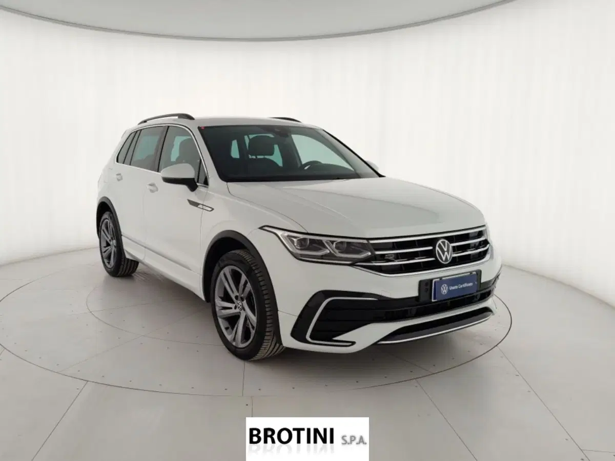 Volkswagen Tiguan usata a Massa-Carrara (4)