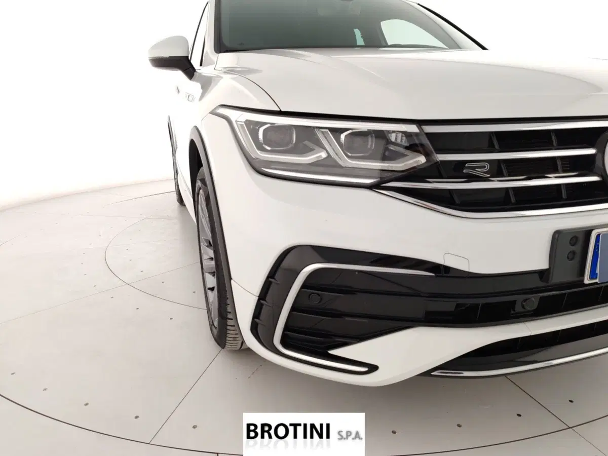 Volkswagen Tiguan usata a Massa-Carrara (5)