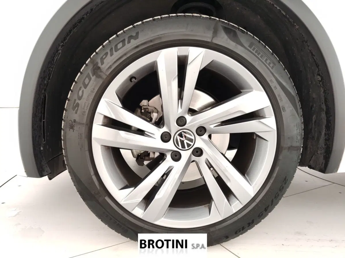 Volkswagen Tiguan usata a Massa-Carrara (6)