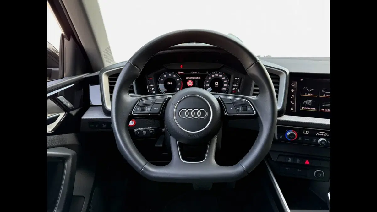 Audi A1 allstreet usata a Palermo (12)
