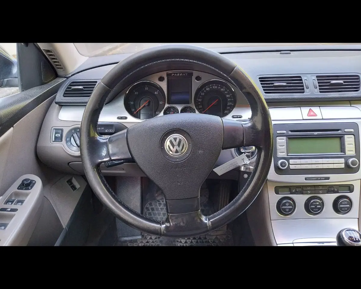 Volkswagen Passat Variant usata a Forlì-Cesena (10)
