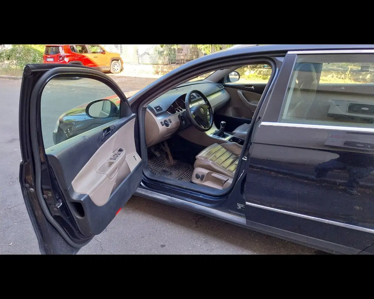 Volkswagen Passat Variant usata a Forlì-Cesena (13)