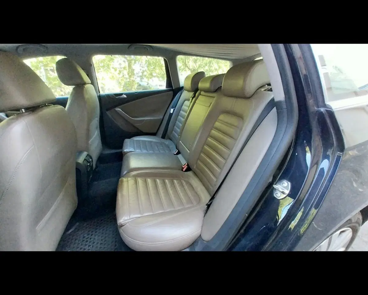 Volkswagen Passat Variant usata a Forlì-Cesena (16)