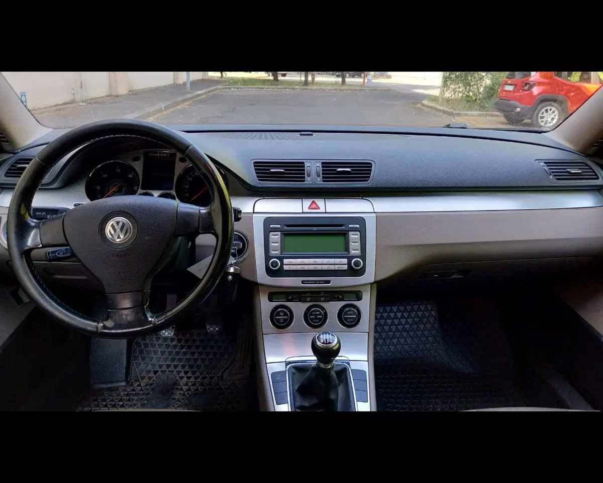 Volkswagen Passat Variant usata a Forlì-Cesena (9)