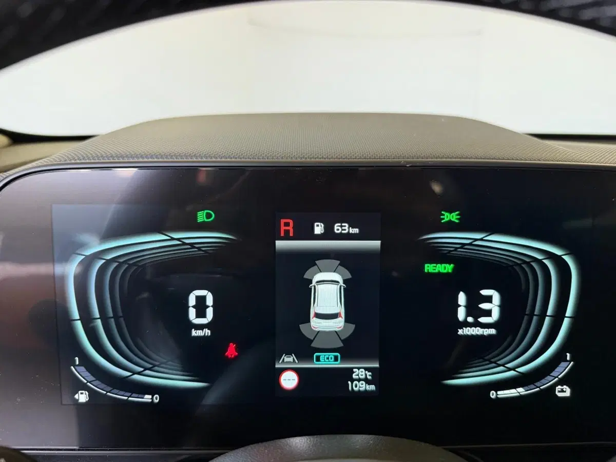 Kia Niro nuova a Monza e Brianza (11)