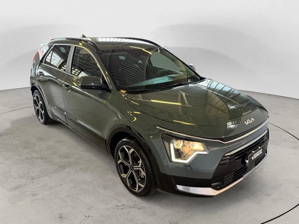 Kia Niro nuova a Monza e Brianza (19)
