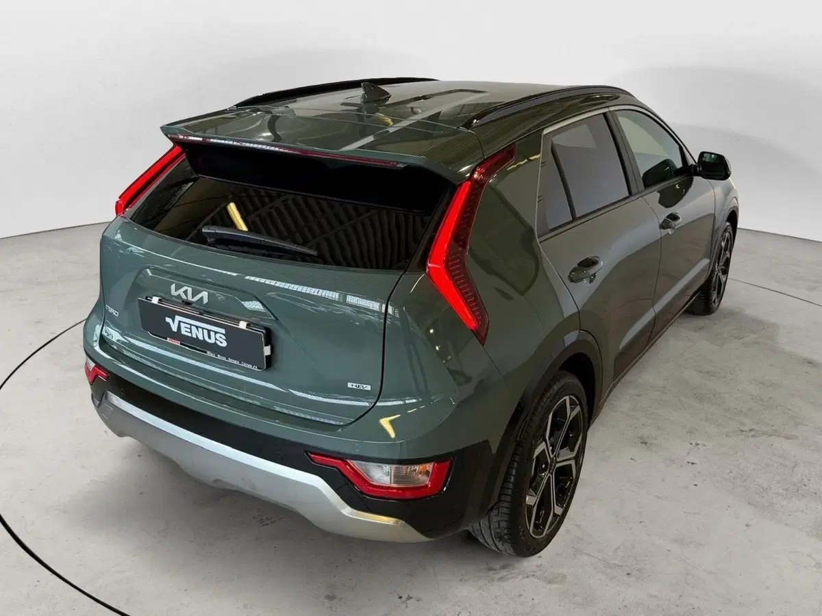Kia Niro nuova a Monza e Brianza (6)
