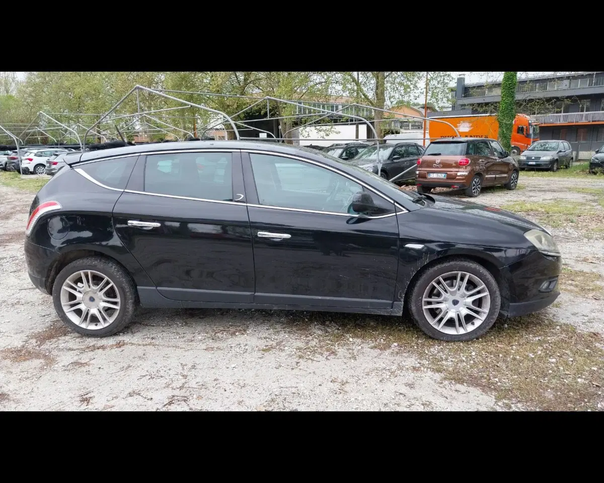 Lancia Delta usata a Ravenna (4)