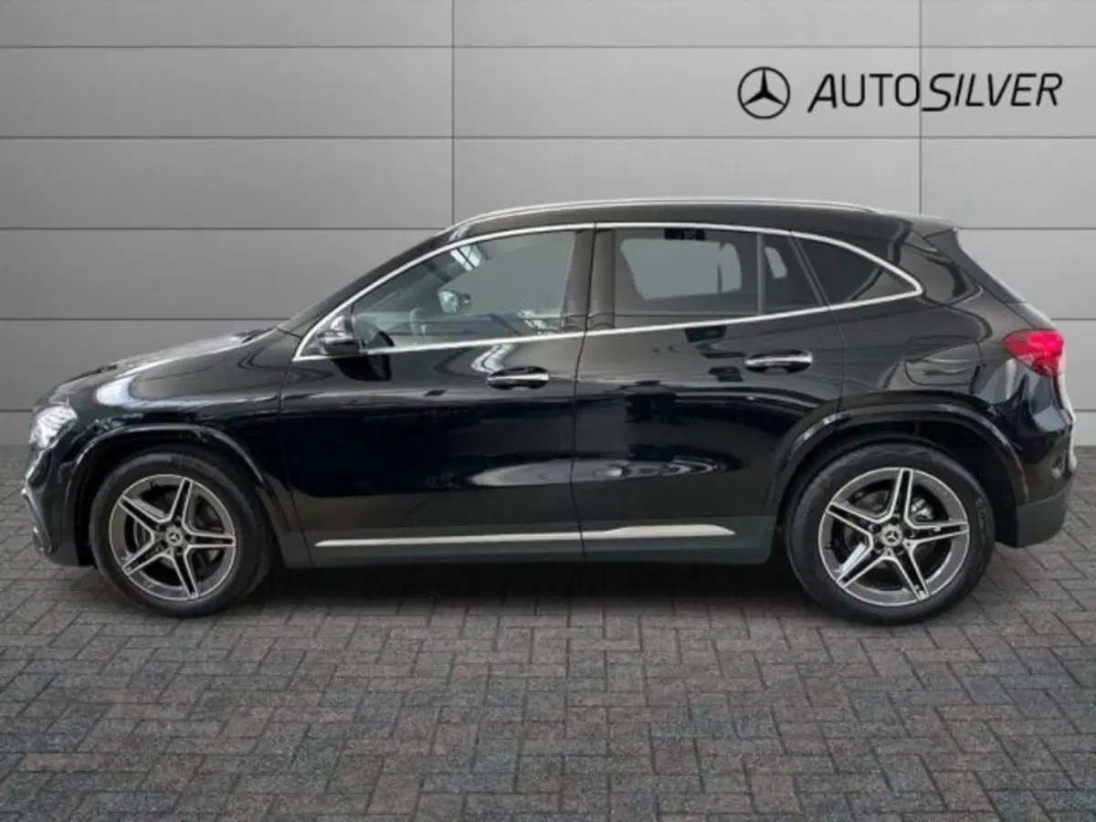 Mercedes-Benz GLA SUV nuova a Verona (6)