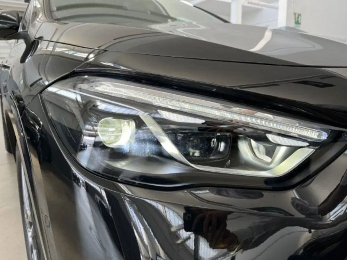Mercedes-Benz GLA SUV nuova a Verona (7)