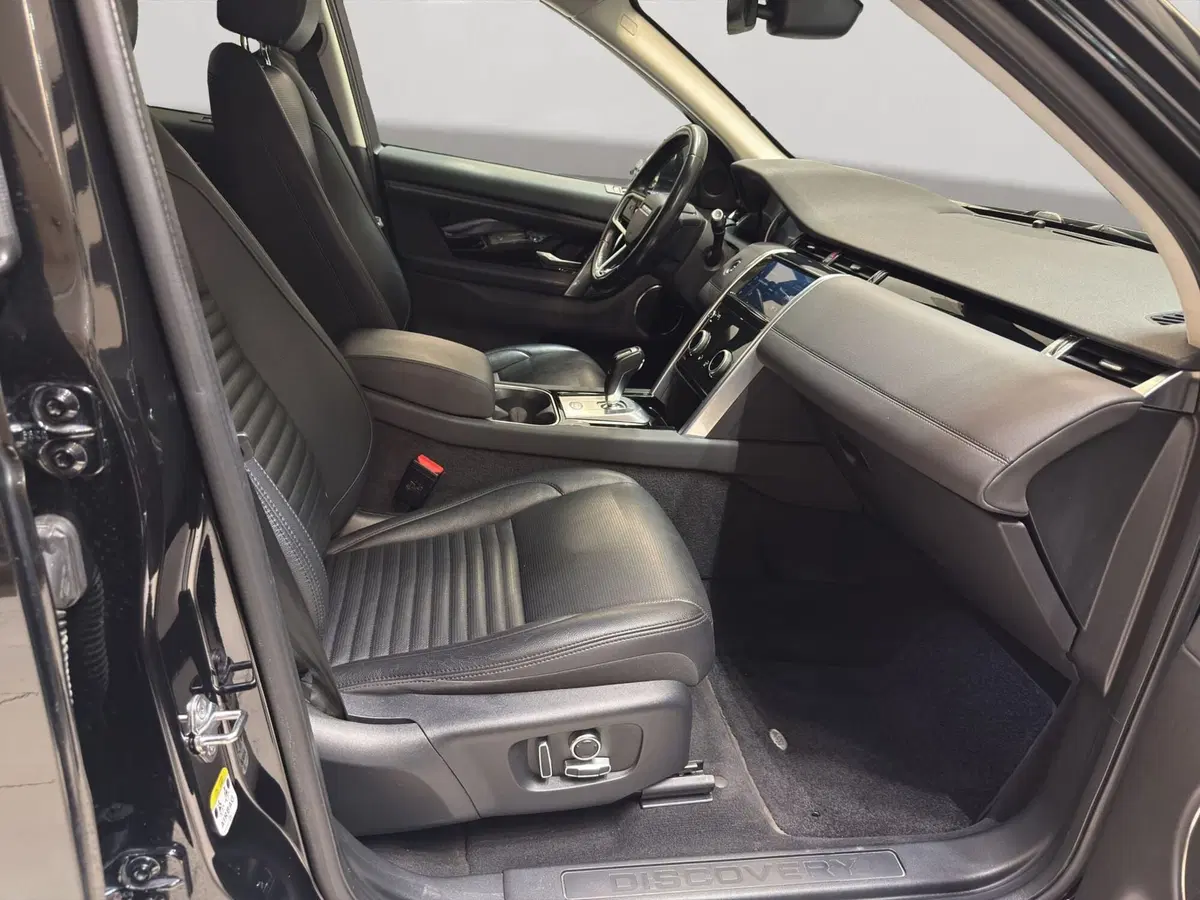 Land Rover Discovery Sport usata a Latina (3)