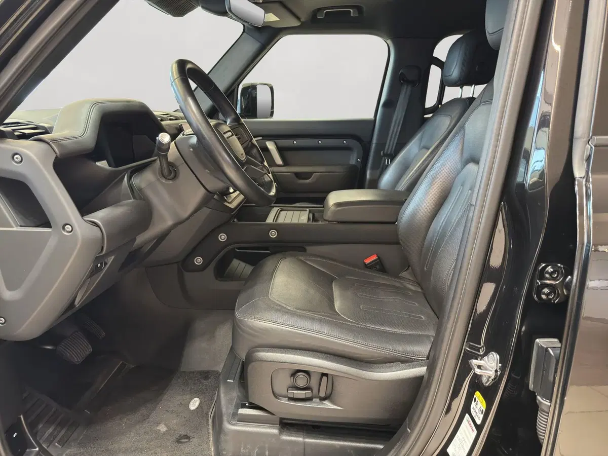 Land Rover Defender usata a Latina (11)