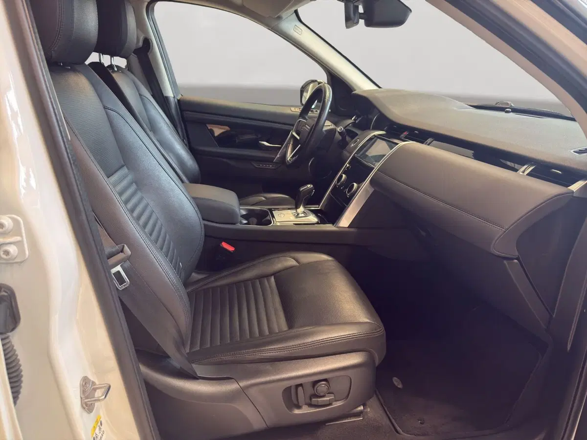 Land Rover Discovery Sport usata a Latina (3)