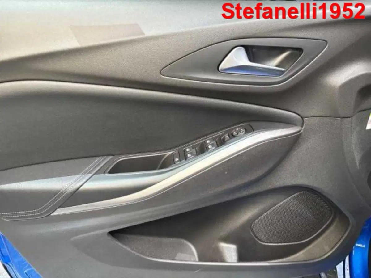 Opel Grandland nuova a Bologna (10)