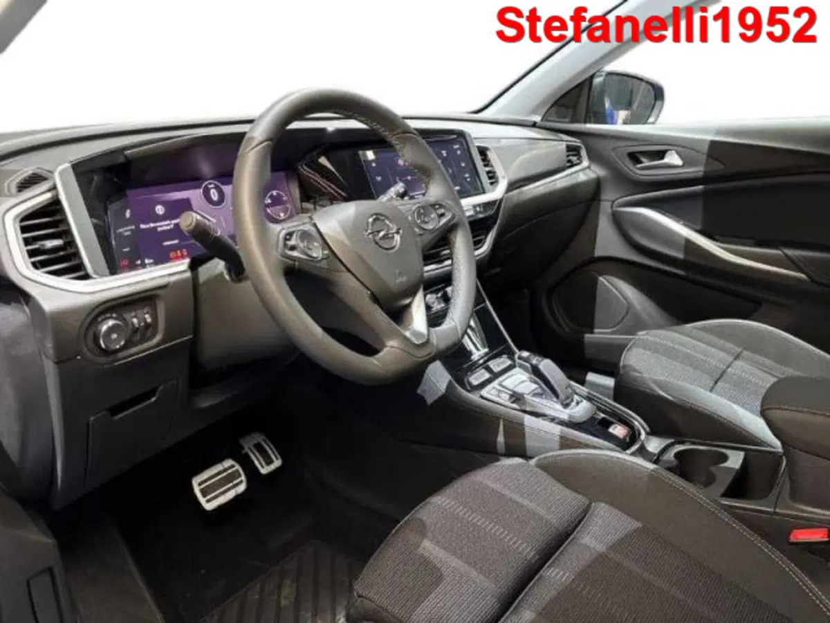 Opel Grandland nuova a Bologna (11)