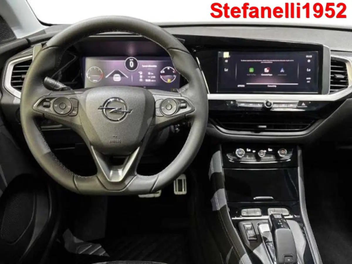 Opel Grandland nuova a Bologna (15)