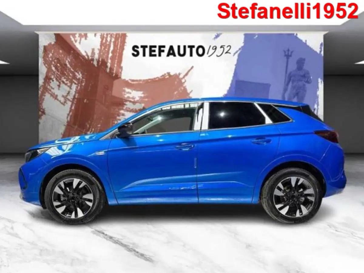 Opel Grandland nuova a Bologna (3)