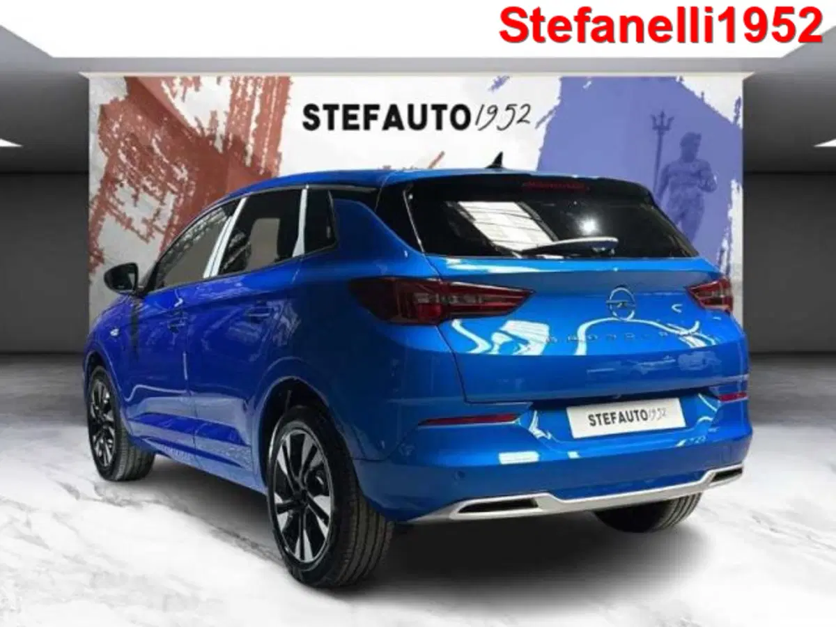 Opel Grandland nuova a Bologna (5)