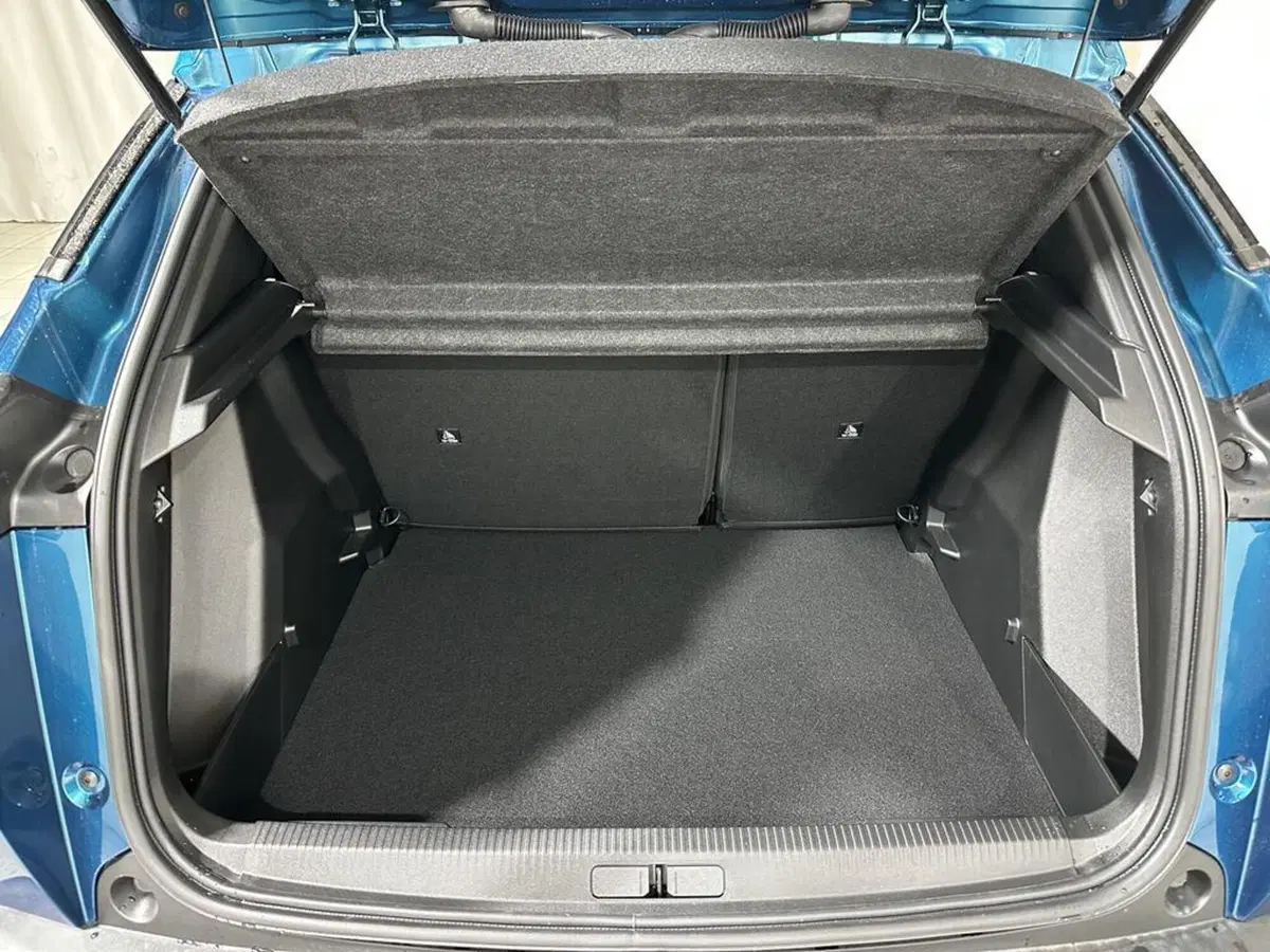 Peugeot 2008 nuova a Sondrio (15)