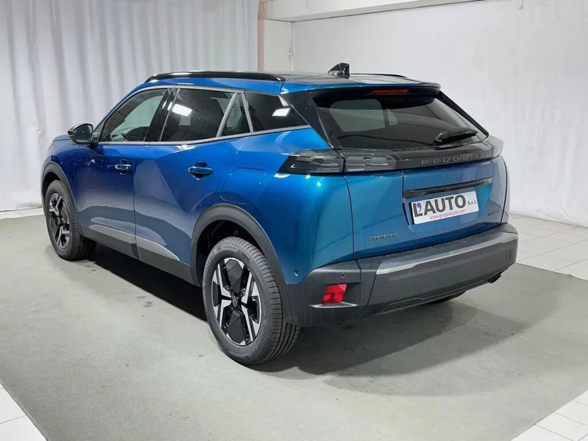 Peugeot 2008 nuova a Sondrio (3)