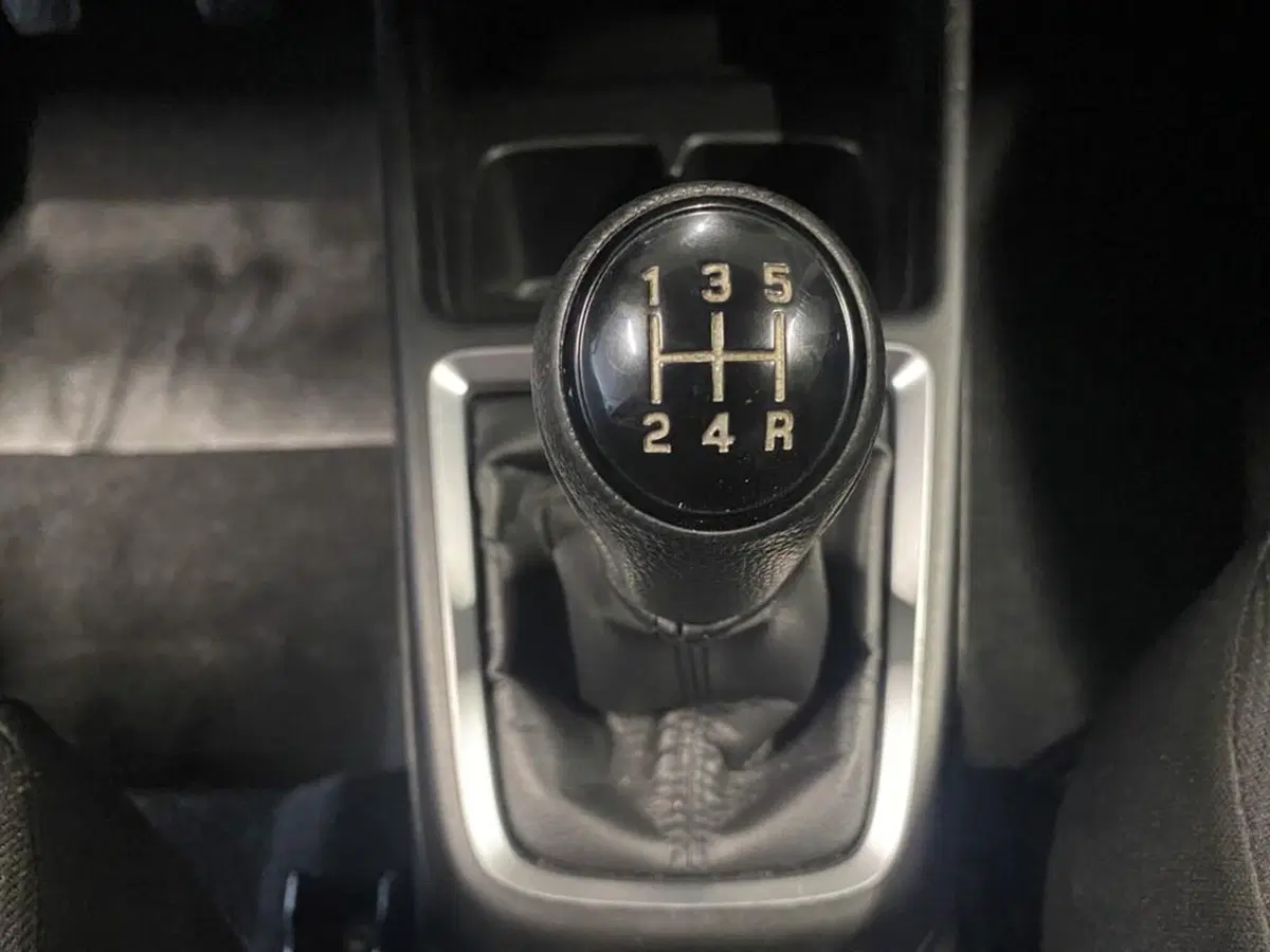 Suzuki Swift usata a Torino (12)