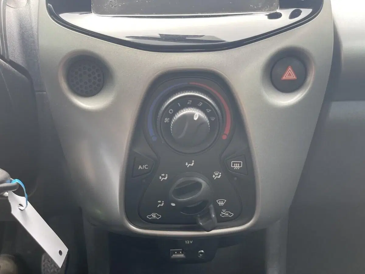 Peugeot 108 usata a Torino (10)