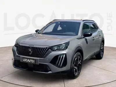 Peugeot 2008 1.2 turbo Allure 100cv del 2024 usata a Torino