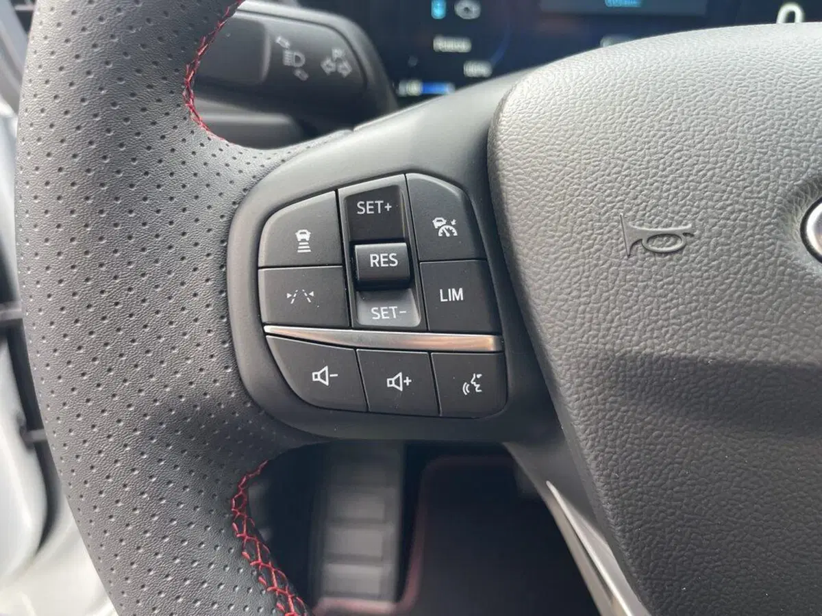 Ford Kuga nuova a Torino (12)