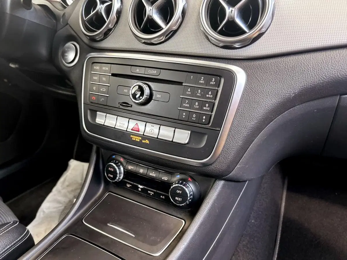 Mercedes-Benz GLA SUV usata a Piacenza (13)